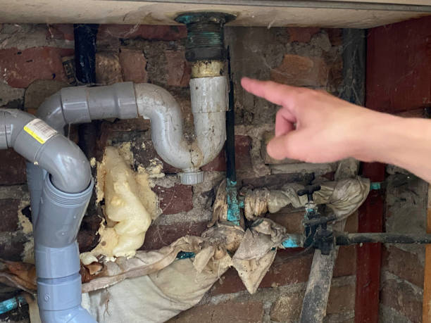 Best Sewage cleanup and water damage restoration  in Russell, KS